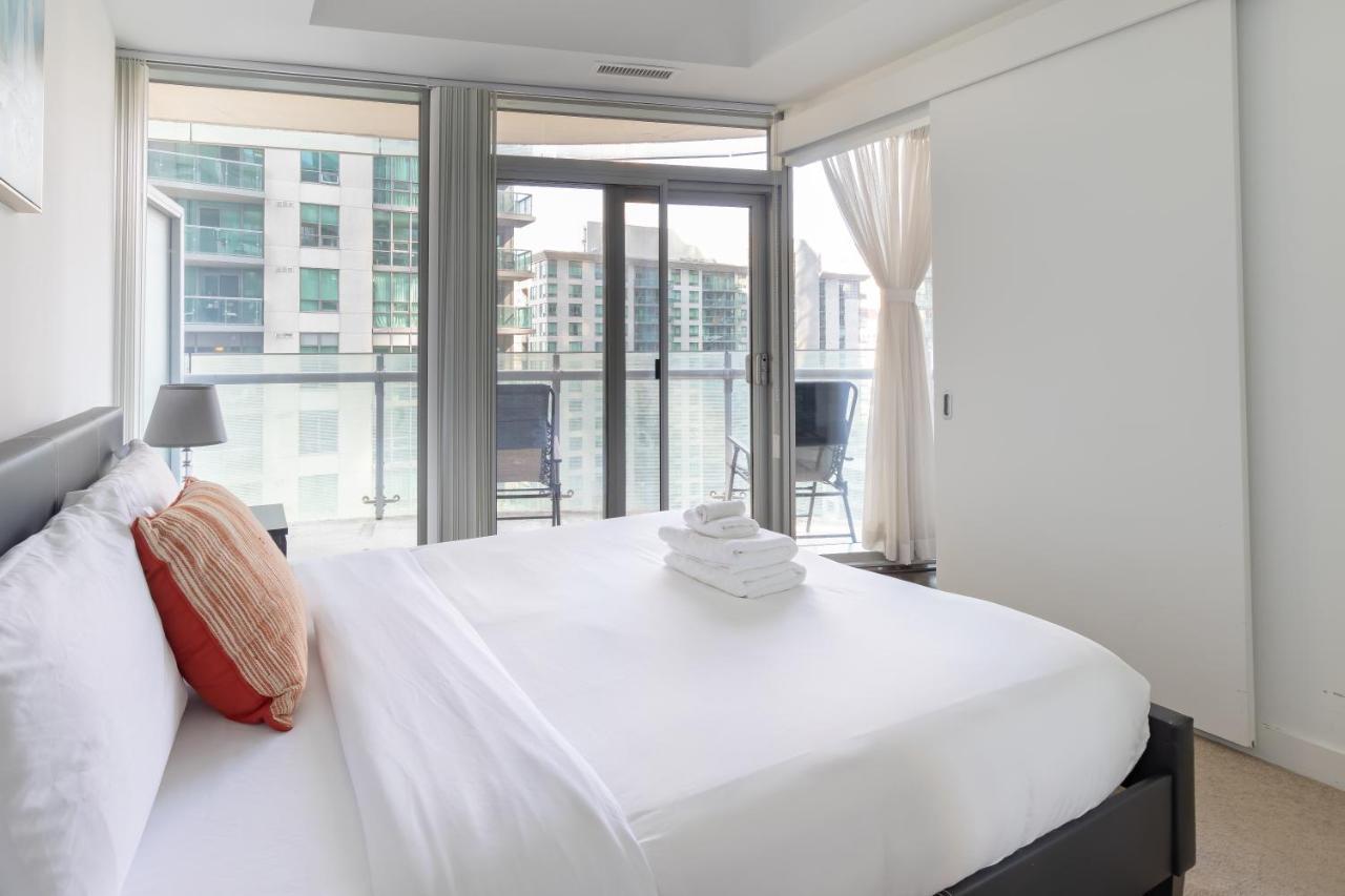Exclusive Downtown 2Bed Suites โตรอนโต ภายนอก รูปภาพ