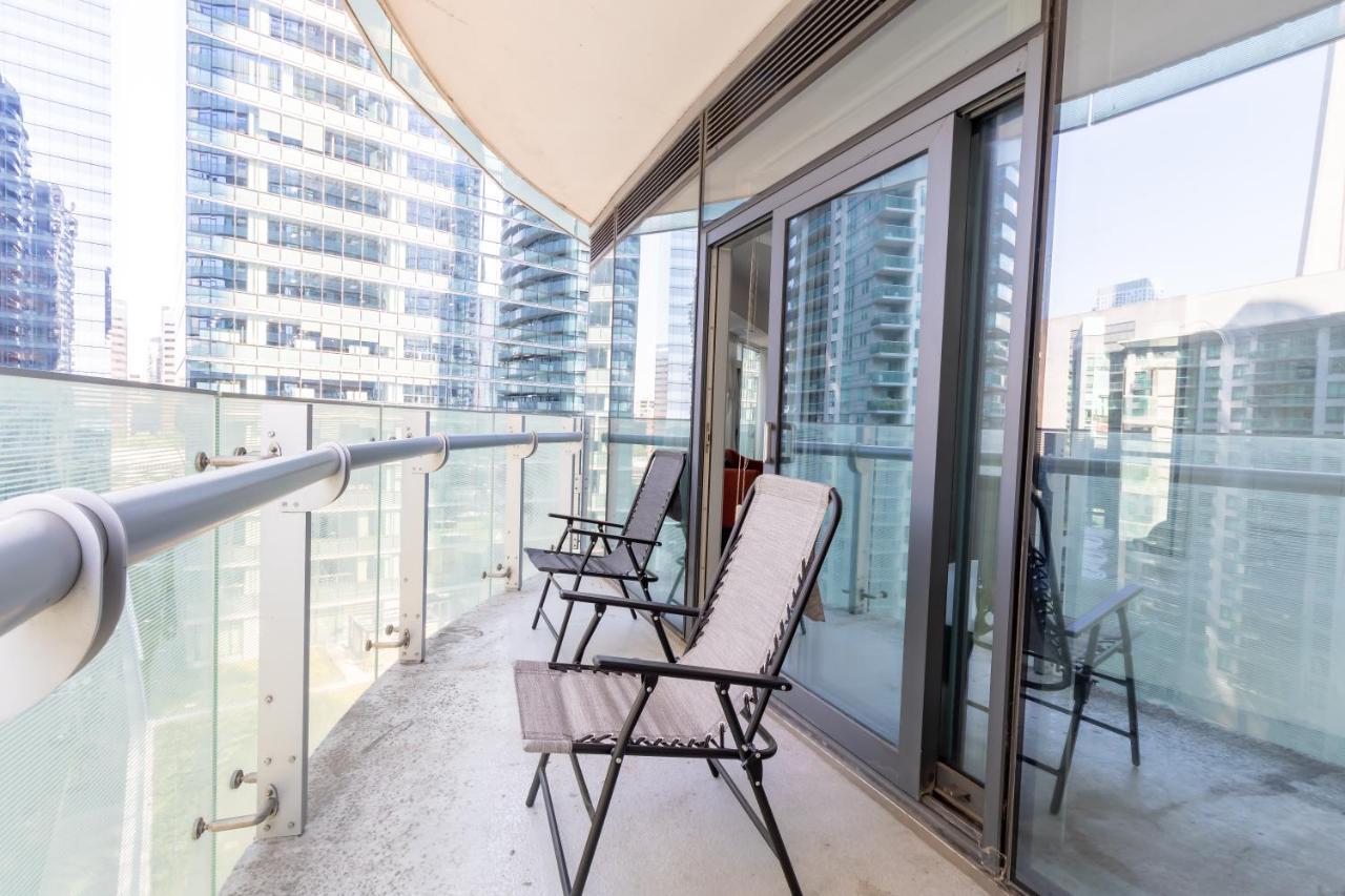 Exclusive Downtown 2Bed Suites โตรอนโต ภายนอก รูปภาพ